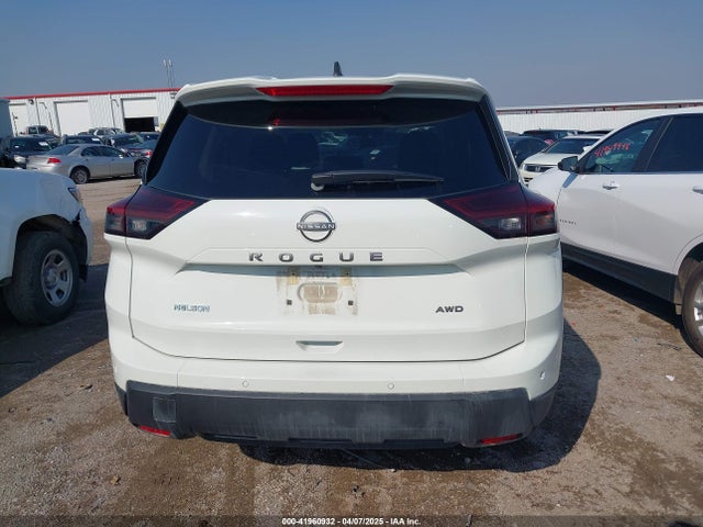 5N1BT3AB4SC777425 Nissan Rogue S Intelligent Awd