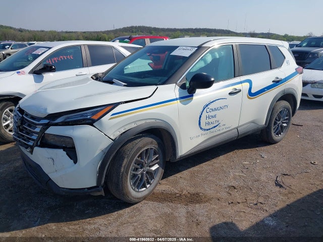 5N1BT3AB4SC777425 Nissan Rogue S Intelligent Awd