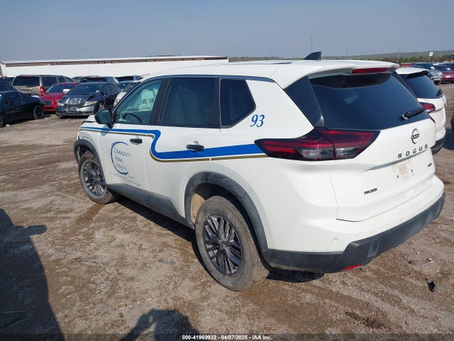 5N1BT3AB4SC777425 Nissan Rogue S Intelligent Awd