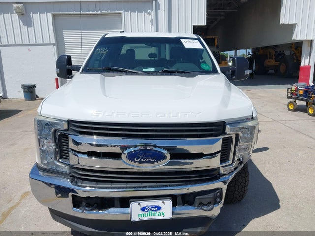 1FT7W2B64JEC60271 Ford F-250 Xlt