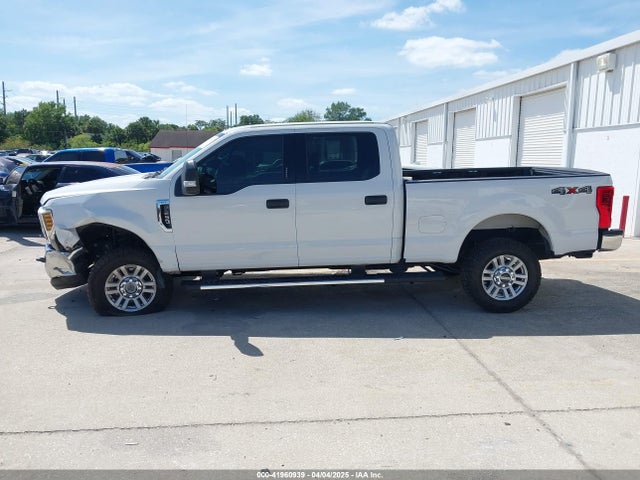 1FT7W2B64JEC60271 Ford F-250 Xlt