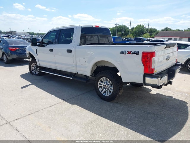 1FT7W2B64JEC60271 Ford F-250 Xlt