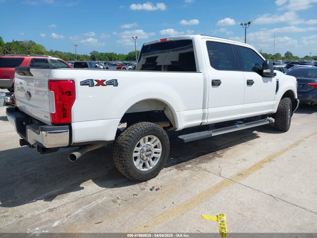 1FT7W2B64JEC60271 Ford F-250 Xlt