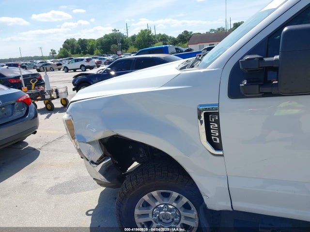 1FT7W2B64JEC60271 Ford F-250 Xlt
