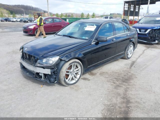 WDDGF8AB2EG252610 Mercedes-Benz C 300 Luxury 4matic/sport 4matic