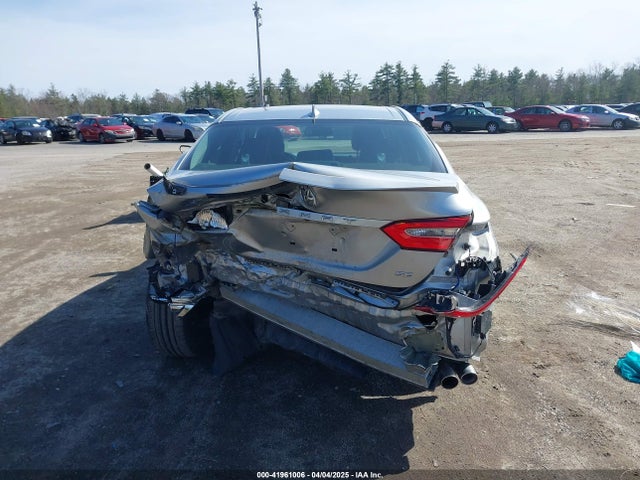 4T1B11HK8JU625480 Toyota CAMRY SE