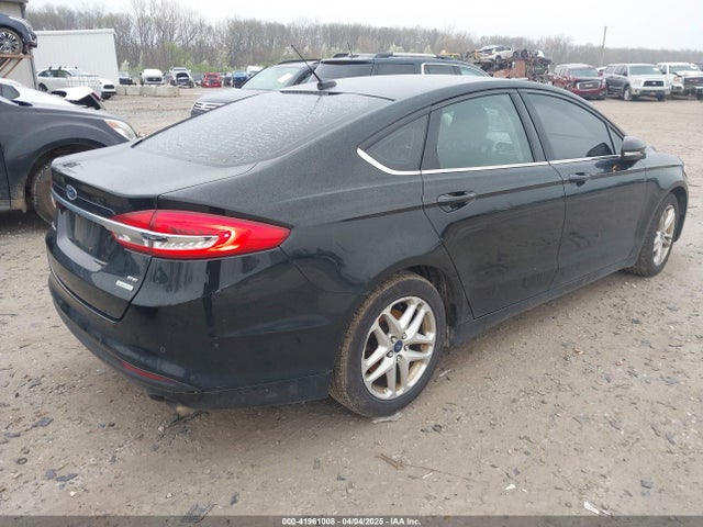 3FA6P0HD7JR275157 Ford FUSION SE