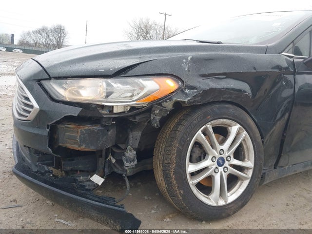3FA6P0HD7JR275157 Ford FUSION SE