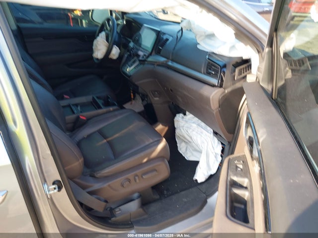 Honda Odyssey Touring 2023 5FNRL6H86PB020700 Image 5