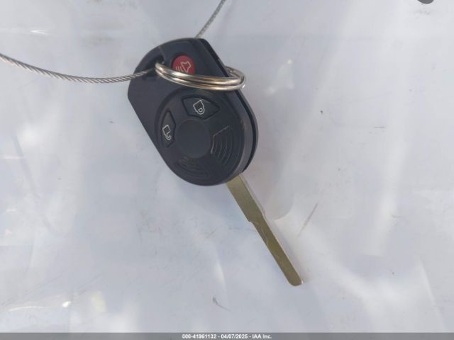 1FMCU0F73KUB00462 Ford ESCAPE S