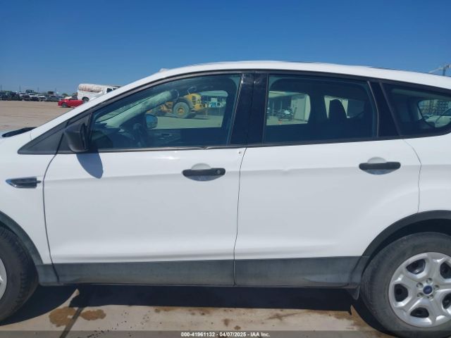 1FMCU0F73KUB00462 Ford ESCAPE S