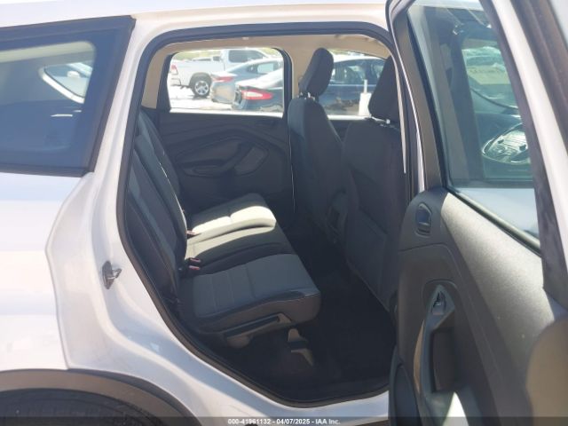 1FMCU0F73KUB00462 Ford ESCAPE S