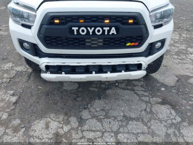3TMCZ5AN5JM125066 Toyota Tacoma Trd Sport