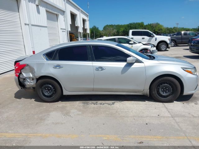 1N4AL3AP9HN318342 Nissan Altima 2.5 S