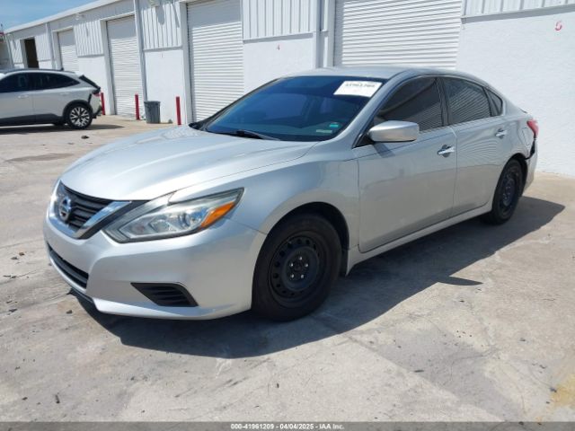 1N4AL3AP9HN318342 Nissan Altima 2.5 S