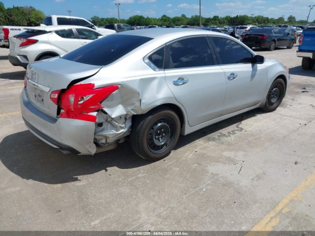 1N4AL3AP9HN318342 Nissan Altima 2.5 S
