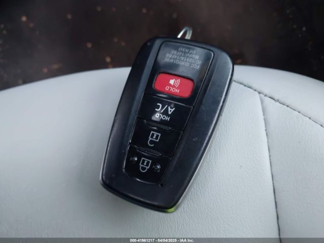 JTDKARFP7H3063573 Toyota Prius Prime Premium