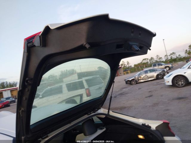 JTDKARFP7H3063573 Toyota Prius Prime Premium