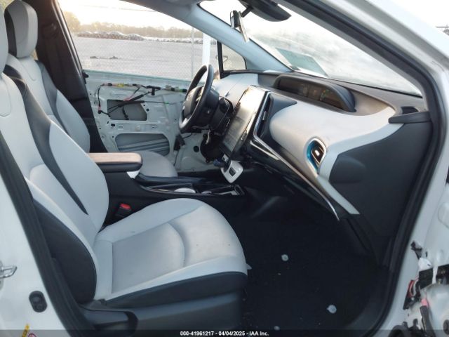 JTDKARFP7H3063573 Toyota Prius Prime Premium