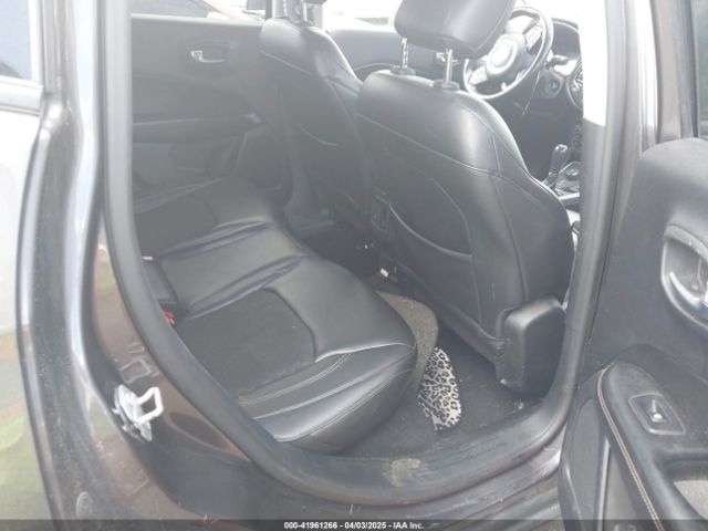 3C4NJDBB6JT283680 Jeep Compass Latitude