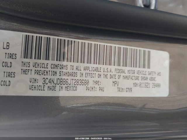3C4NJDBB6JT283680 Jeep Compass Latitude