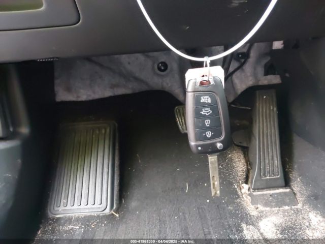 5NTJADAE8RH080829 Hyundai Santa Cruz Se