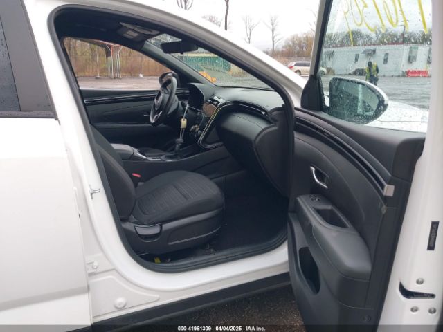 5NTJADAE8RH080829 Hyundai Santa Cruz Se