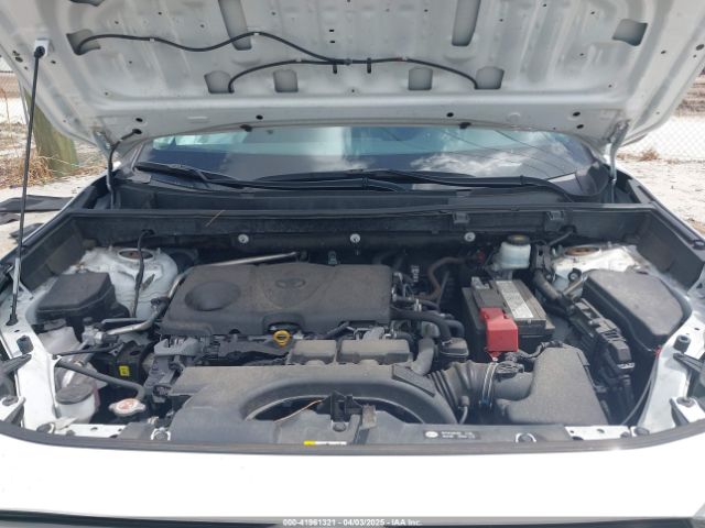 2T3A1RFV5KW069225 Toyota Rav4 Xle Premium