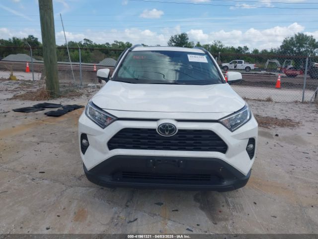 2T3A1RFV5KW069225 Toyota Rav4 Xle Premium