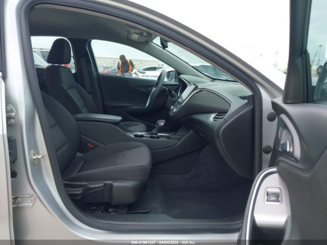 1G1ZD5ST7NF133416 Chevrolet Malibu Fwd Lt