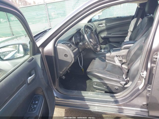 2019 CHRYSLER 300 2C3CCARG3KH581149 Photo 4