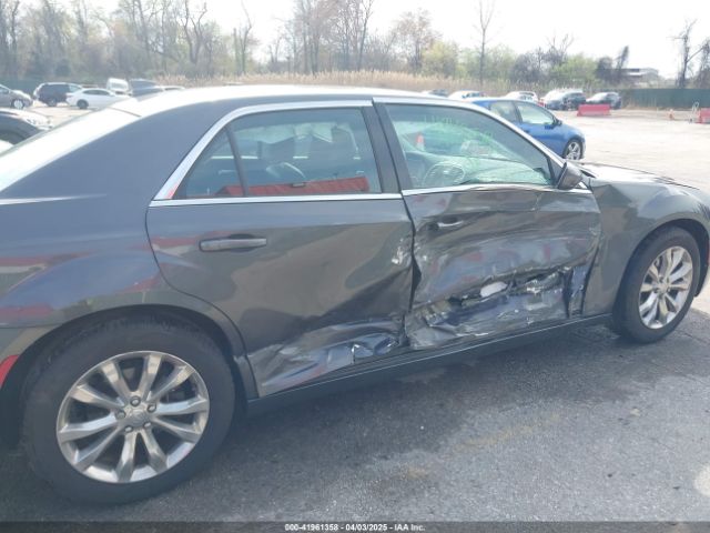 2019 CHRYSLER 300 2C3CCARG3KH581149 Photo 5