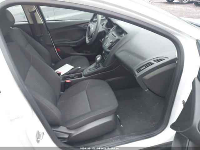 1FADP3E28FL294527 Ford FOCUS S