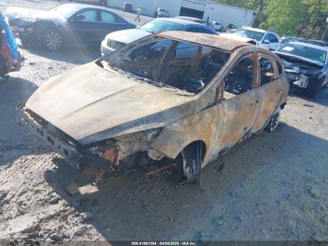 1FADP3K23FL249385 Ford FOCUS SE