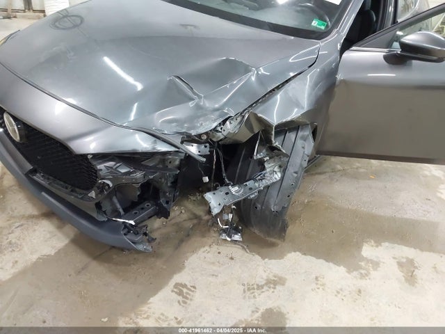 JM1BPAKL4N1513951 Mazda MAZDA3