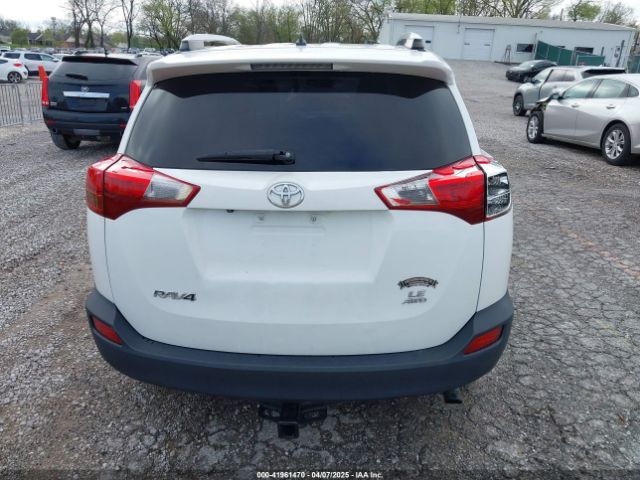JTMBFREV2EJ006965 Toyota RAV4 LE