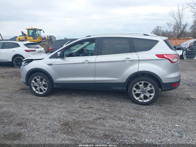 1FMCU9J93GUC55811 Ford Escape Titanium