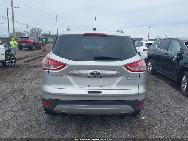 1FMCU9J93GUC55811 Ford Escape Titanium