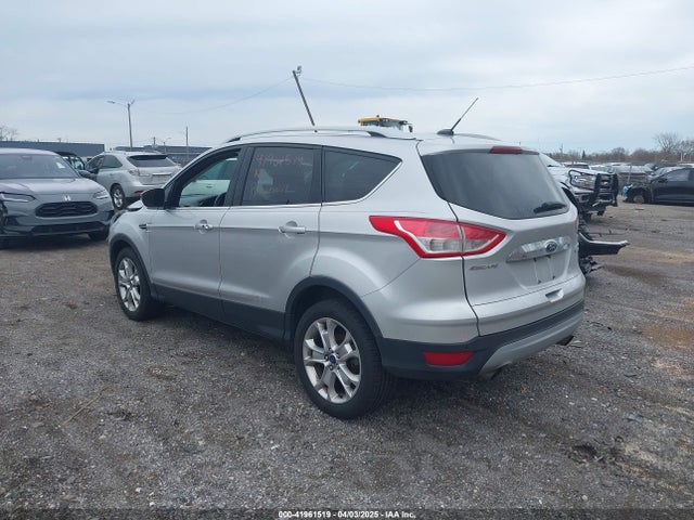 1FMCU9J93GUC55811 Ford Escape Titanium