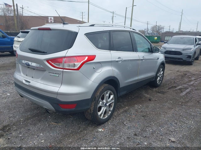 1FMCU9J93GUC55811 Ford Escape Titanium