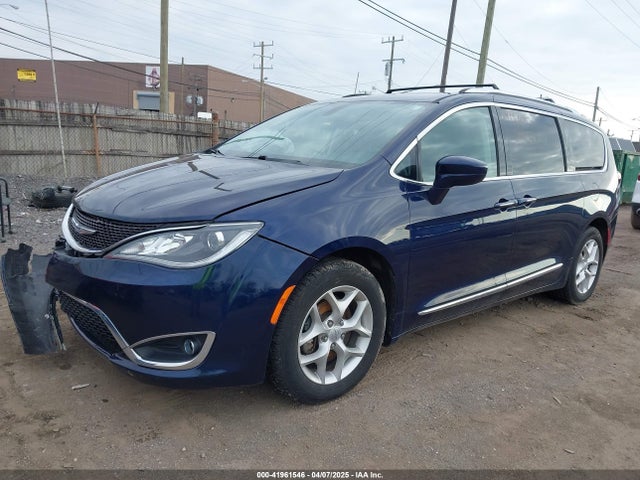 2C4RC1BG8JR271328 Chrysler Pacifica Touring L