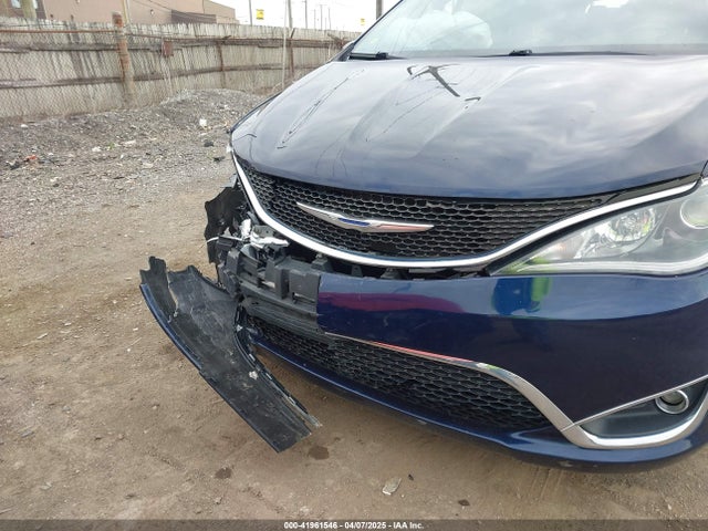 2C4RC1BG8JR271328 Chrysler Pacifica Touring L