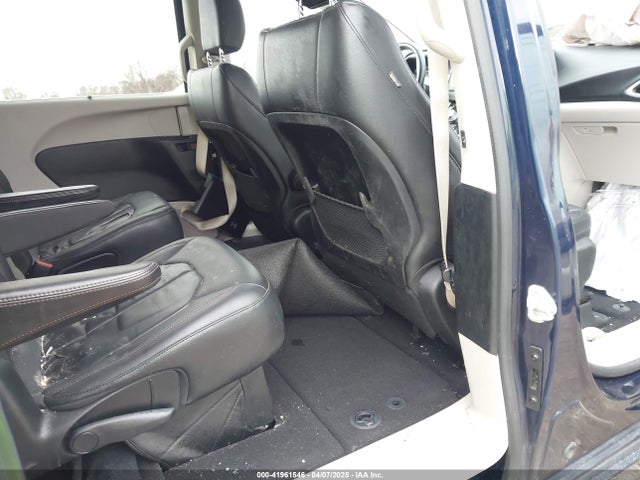 2C4RC1BG8JR271328 Chrysler Pacifica Touring L