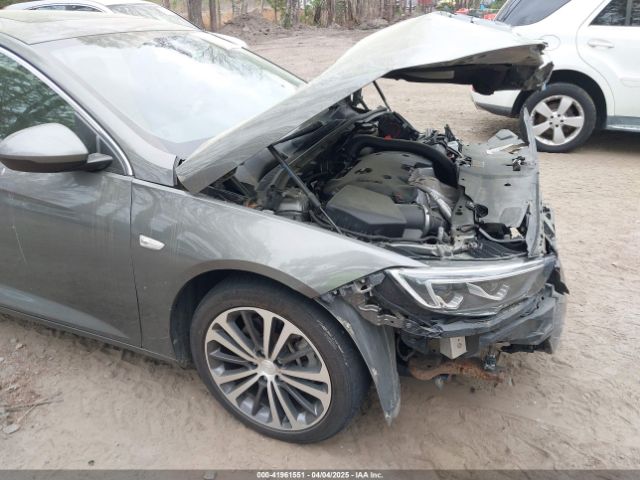 W04GR6SX5J1065109 Buick Regal Sportback Essence