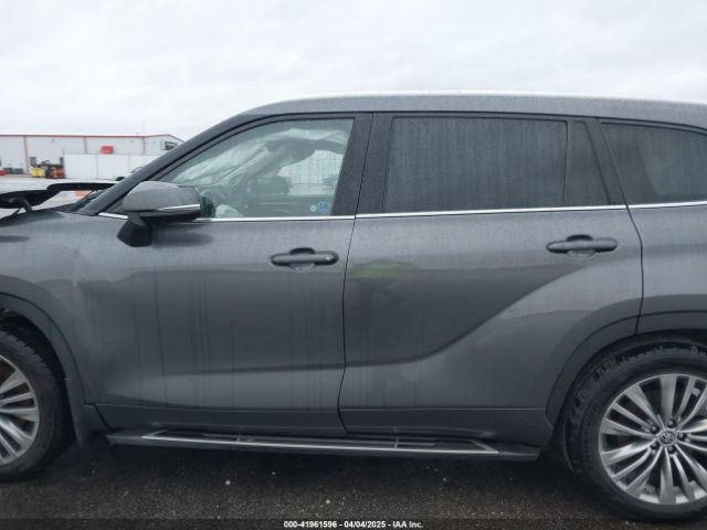 5TDFZRBH7MS106875 Toyota Highlander Platinum