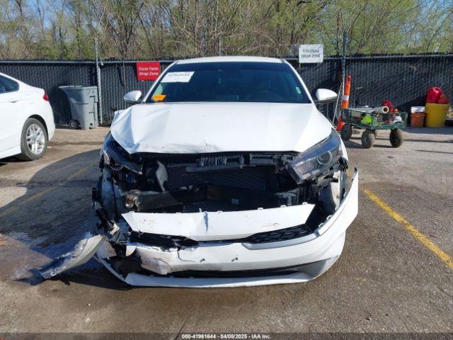 3KPF24AD1RE750850 KIA Forte Lxs