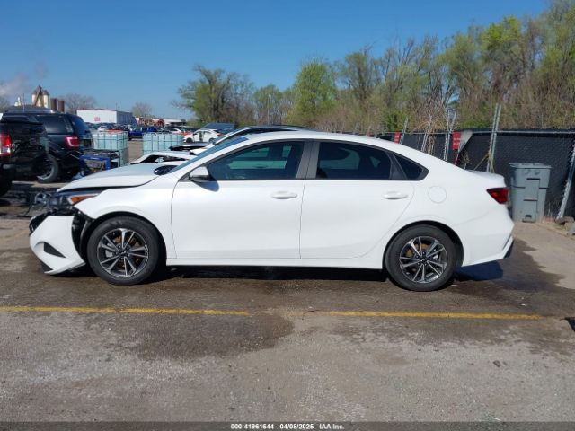 3KPF24AD1RE750850 KIA Forte Lxs