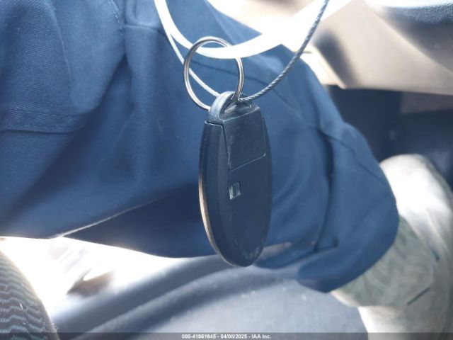 JN8AF5MR7GT602058 Nissan JUKE S