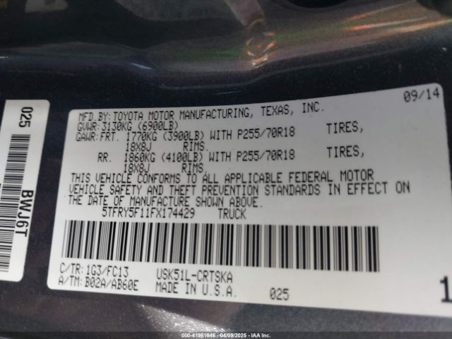 5TFRY5F11FX174429 Toyota Tundra Sr5 5.7l V8