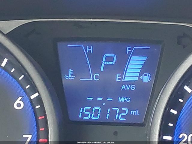 KM8JT3AFXFU017725 Hyundai TUCSON GLS